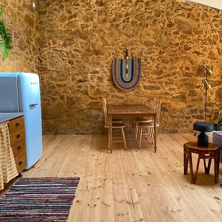 בית נופש Casas Lentas Slow Living-obidos Sobral (Leiria)