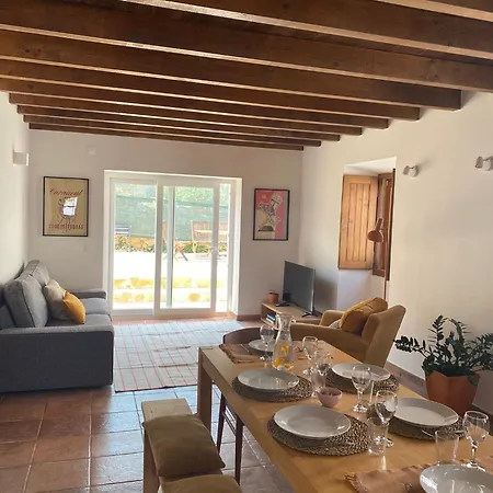 Casas Lentas Slow Living-obidos בית נופש *