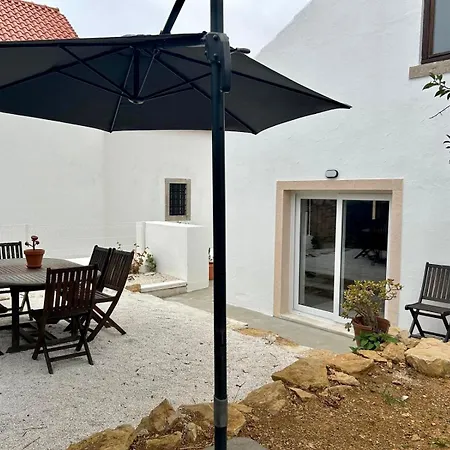 בית נופש Casas Lentas Slow Living-obidos