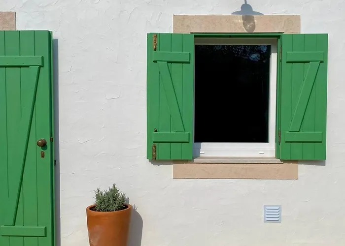 Casas Lentas Slow Living-obidos * Sobral (Leiria)