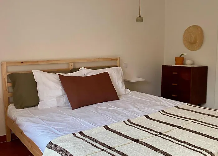 Casas Lentas Slow Living-obidos * Sobral (Leiria)